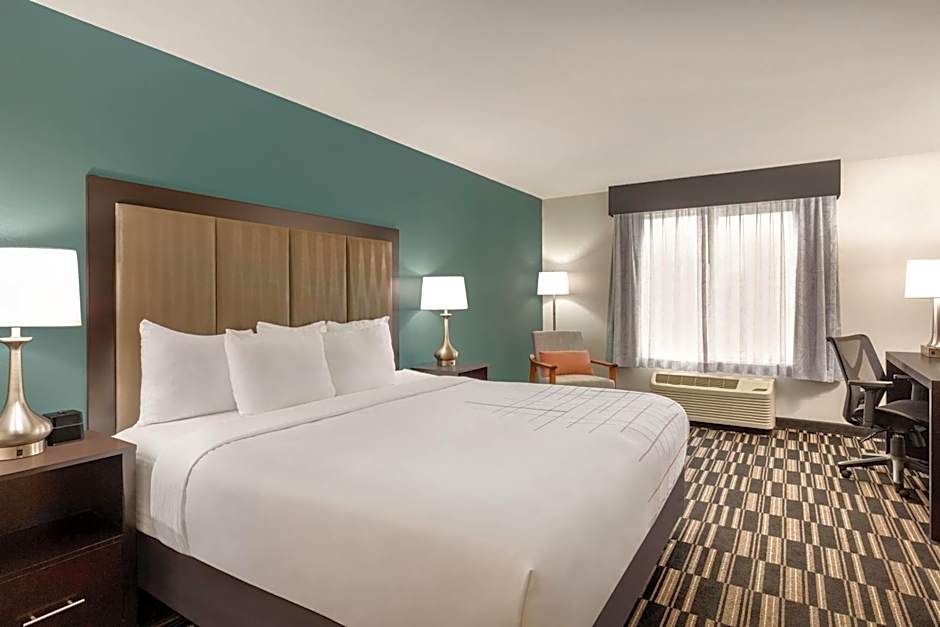 La Quinta Inn & Suites by Wyndham Fairfield - Napa Valley