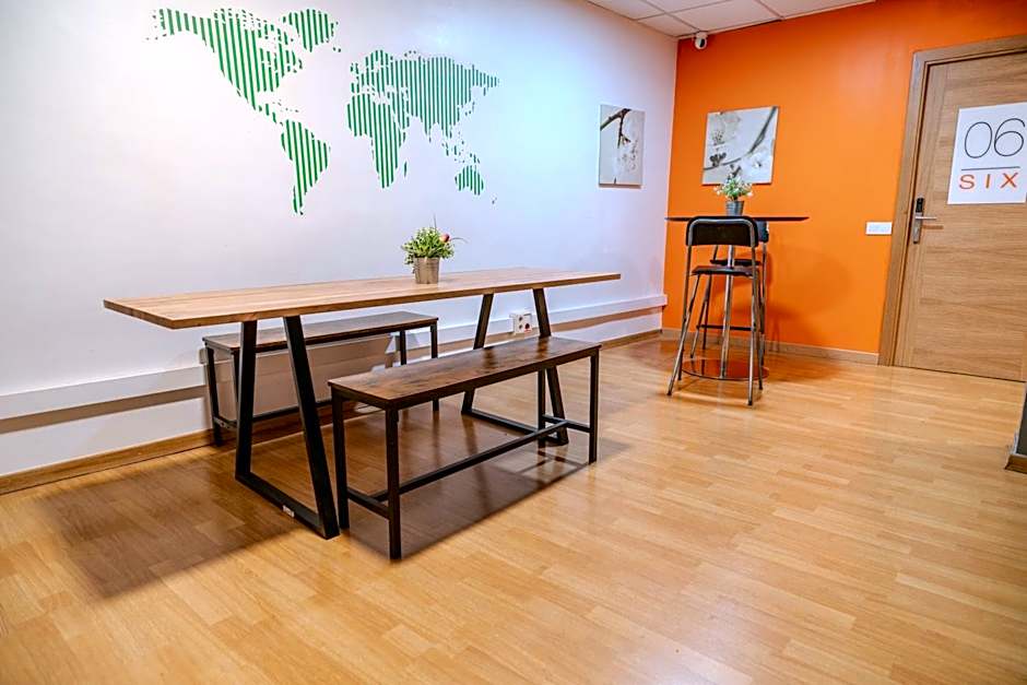 HolidaysBCN Rooms