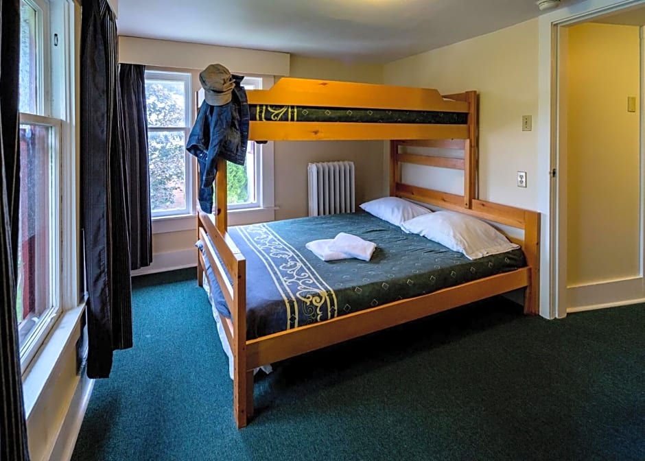 HI Penticton - Hostel