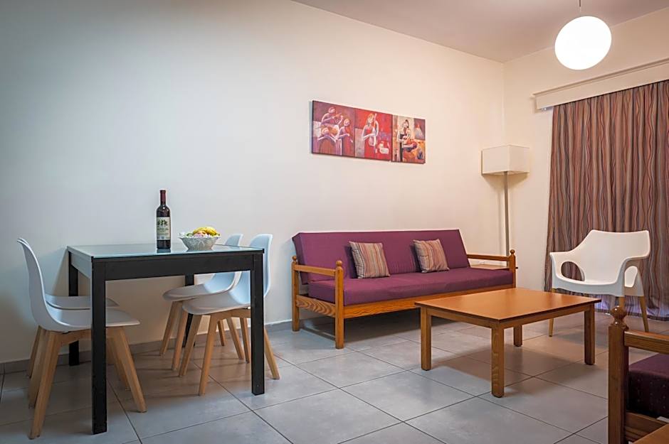 Kefalos Damon Hotel Apartments