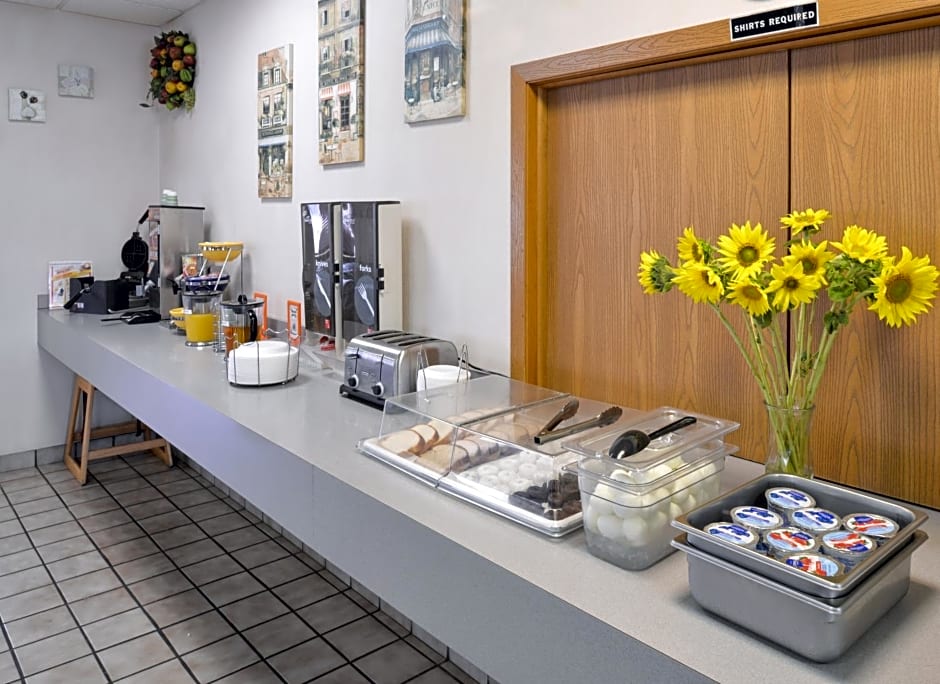 America's Best Value Inn La Crosse
