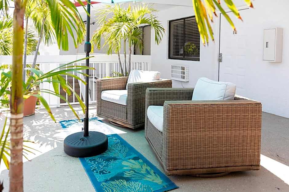 Palm Breeze Hotel