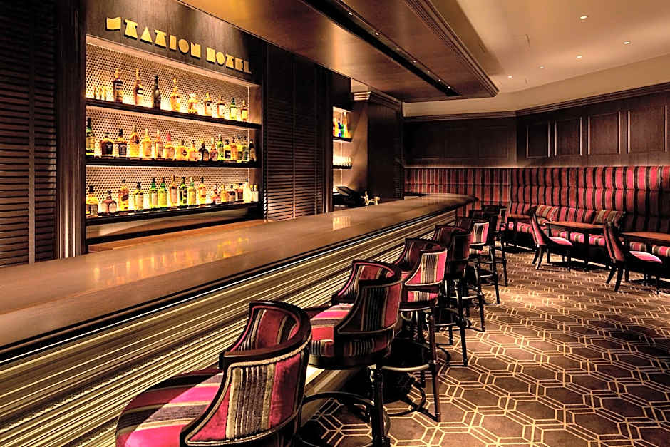 The Tokyo Station Hotel