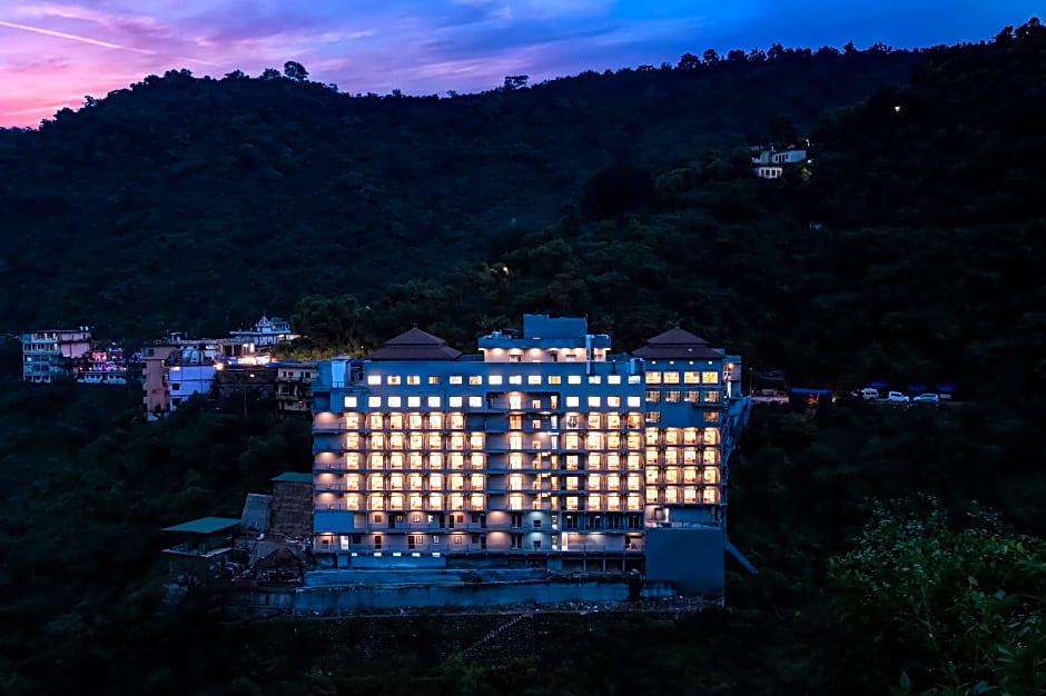 Red Fox by Lemon Tree Hotels, Neelkanth