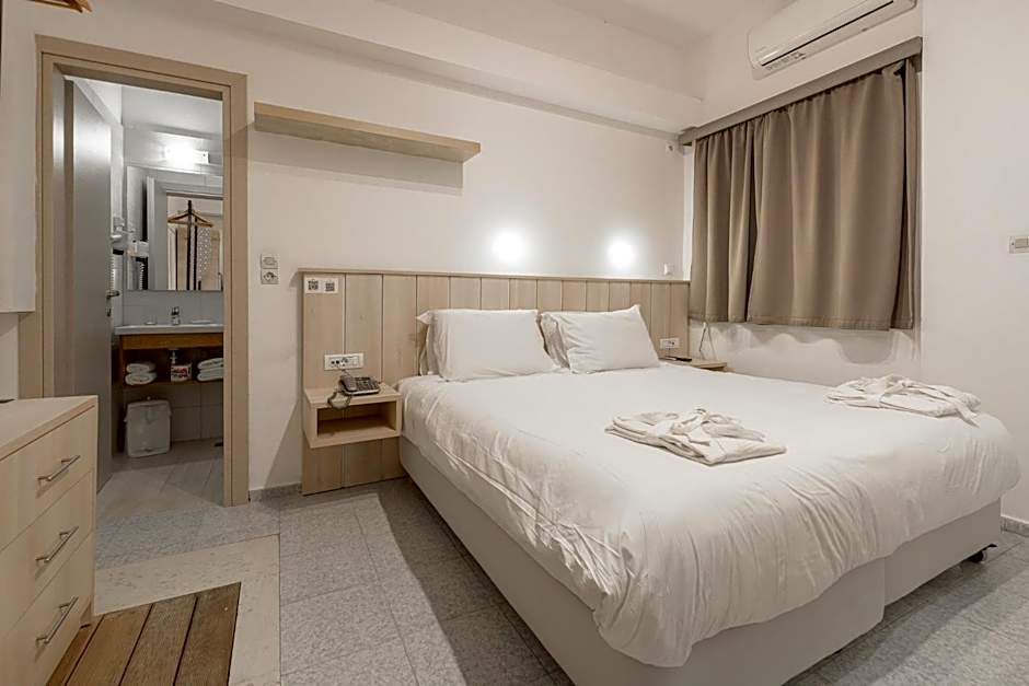 Photo 1 of 8 of 1 Double Bed or 2 Beds
