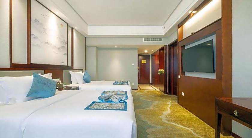 Yiyang Huatian Hotel