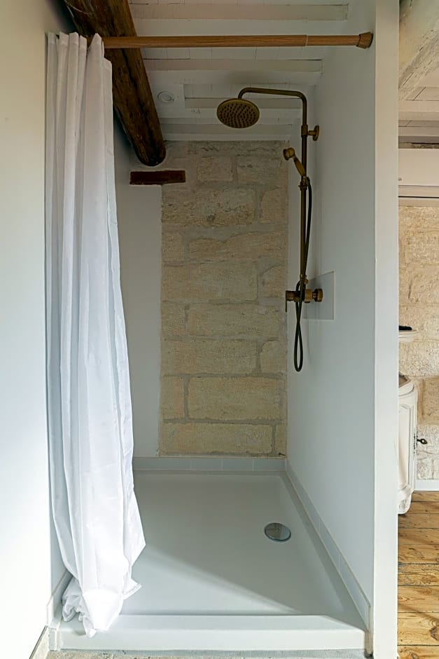 Le Mas des Cerisiers JACUZZI et SAUNA inclus pour tous les logements