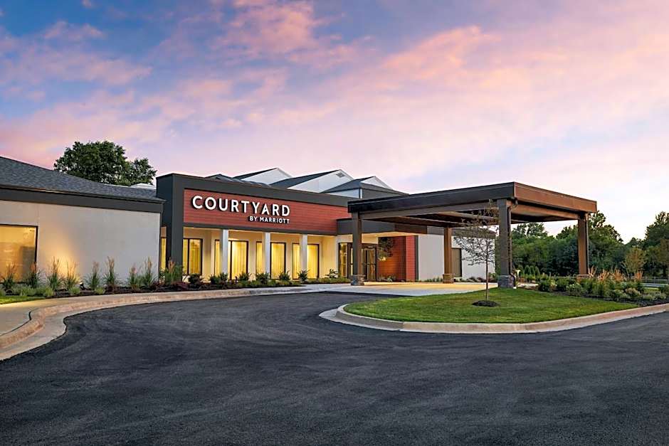 Courtyard by Marriott Kansas City Overland Park/Metcalf, South of College Boulevard