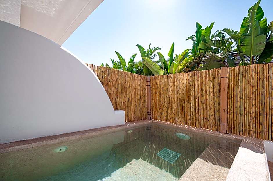 Atma Beach Rooms & Suites