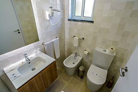 Triple Room with Private Bathroom