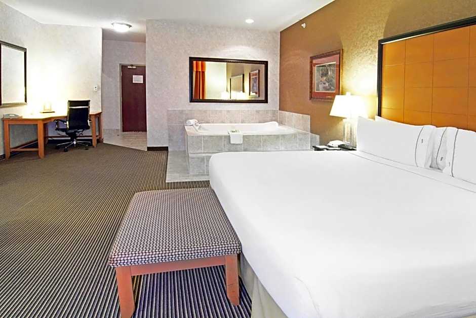 Holiday Inn Express Calgary South By IHG