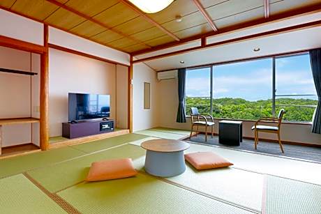 Standard Japanese-Style-Room 15 square yards (Sea Side) - Shared Bathroom - Non-Smoking