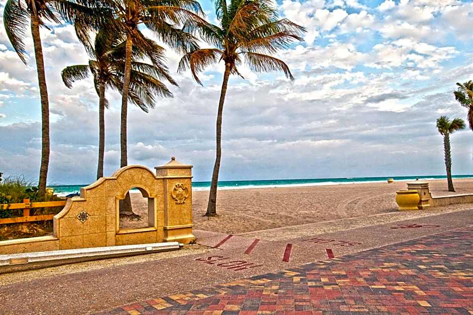 Hollywood Beach Tower