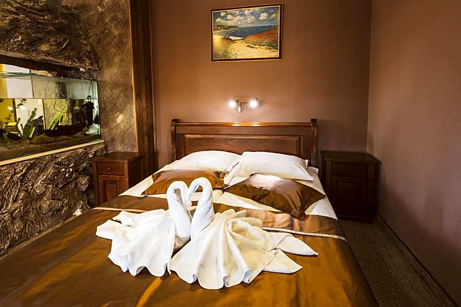 Хотел Том и Нези Класик