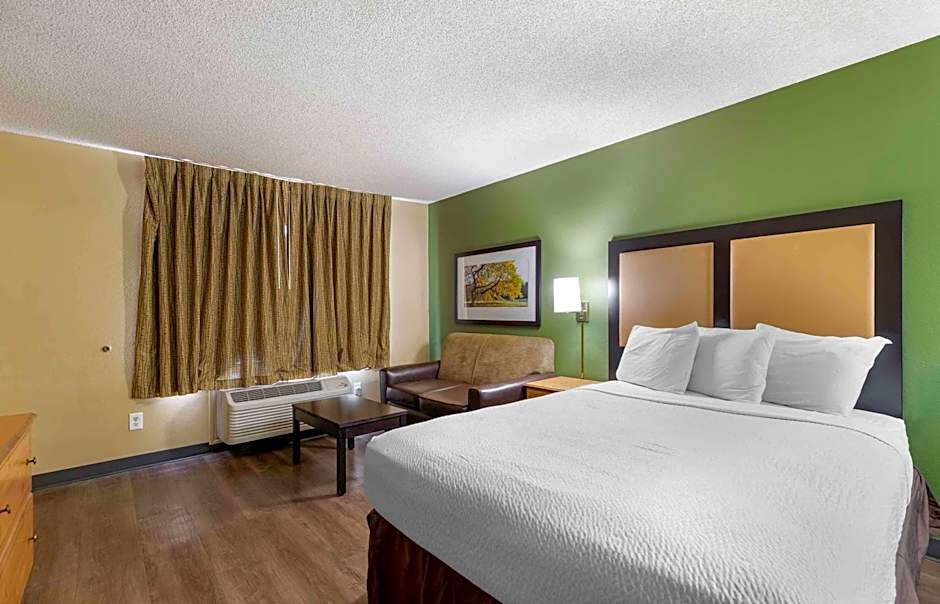 Extended Stay America Select Suites - Denver - Aurora South