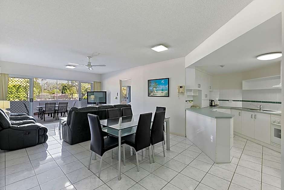 White Crest Apartments