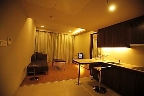 One-Bedroom Apartment (Late Check-Out upto 2 hours (subject to availability) and 20% off on Dinner)