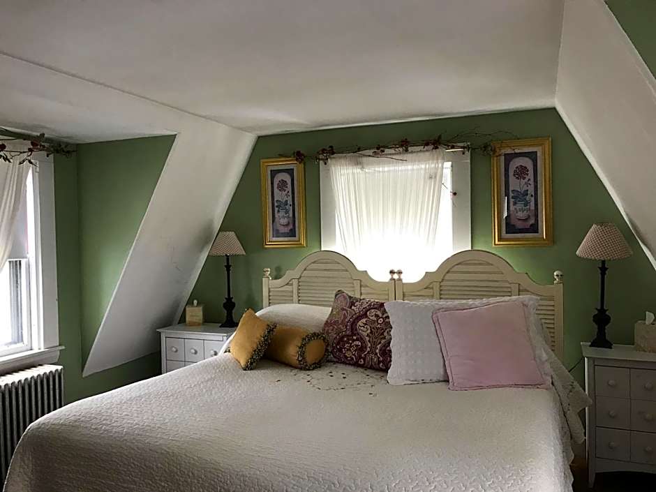 The Monadnock Inn