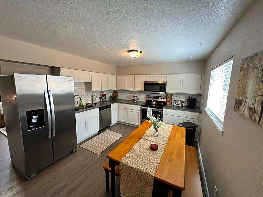 Spacious Westminster 2bd/1ba