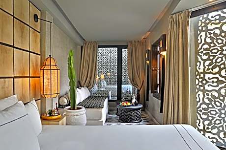 Junior Suite with Garden View