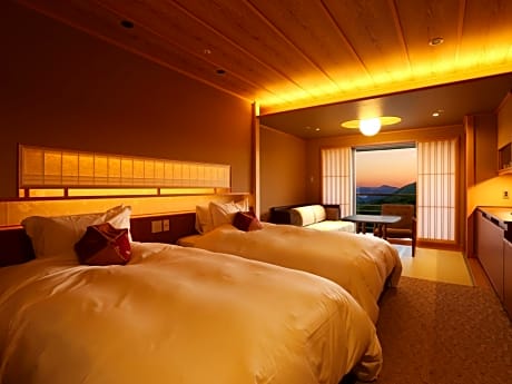 Standard Twin Room with Mountain View