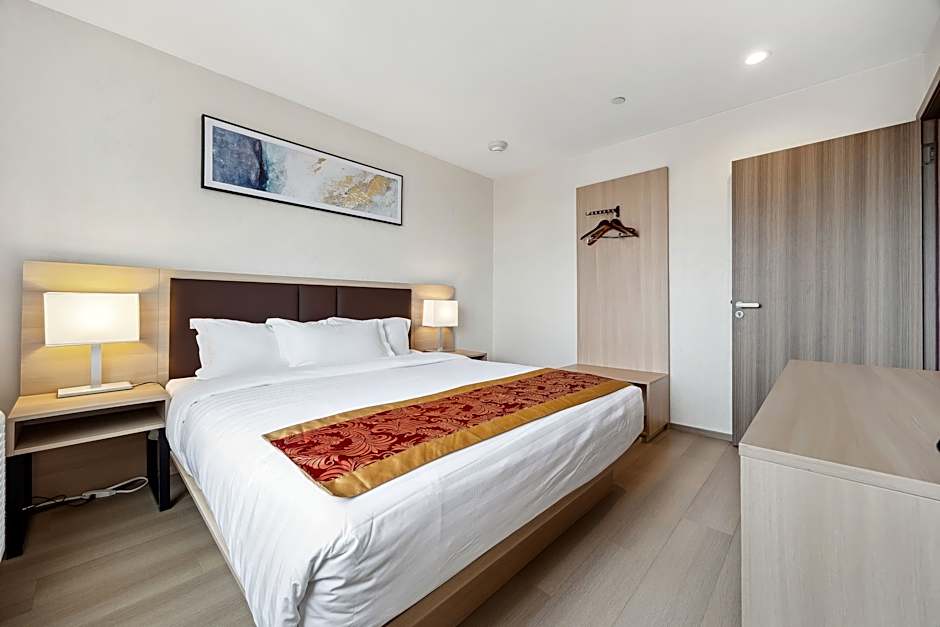 Foto 1 di 1 di Premier 1 King Bed, Jetted Tub