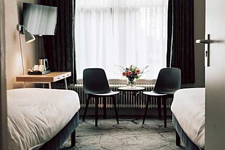 Small Twin/Double Room - Ground Floor