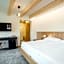 Resla Residence I, II, & Wellness