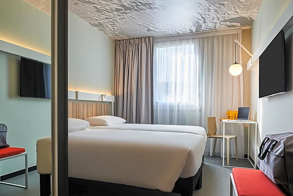 Ibis Montlhery Paris Sud