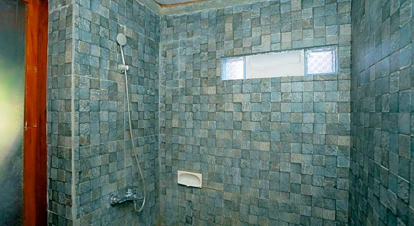 RedDoorz Syariah near Lombok Epicentrum Mall