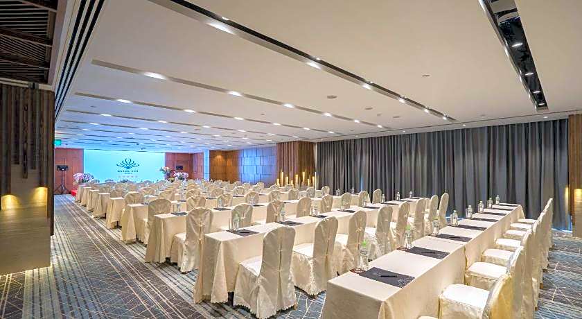 Queen Ann Nha Trang Hotel