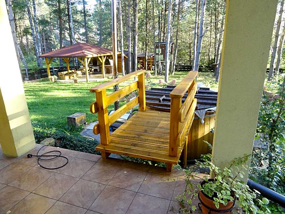 Domek nad jeziorem Rumian