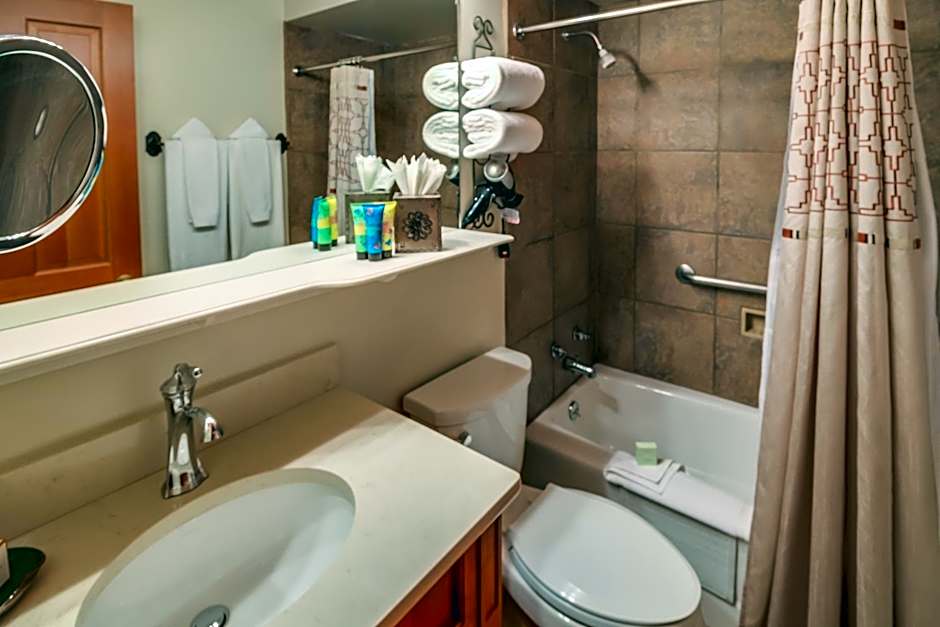Inn on the Alameda