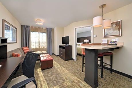 One-Bedroom King Suite - Disability Access Hearing Accessible