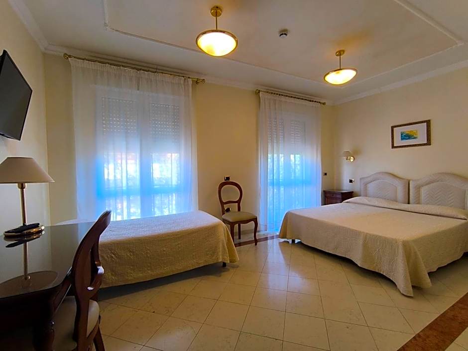 Mariano IV Palace Hotel