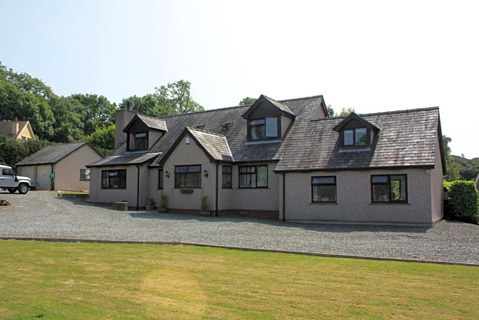 Lon y Traeth Bed & Breakfast