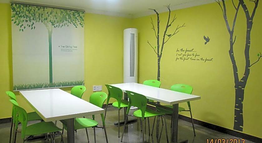 Blue Backpackers Hostel