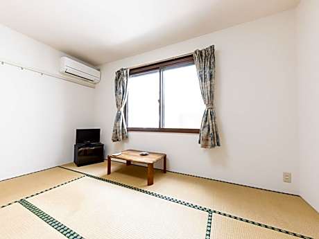 Japanese-Style Room