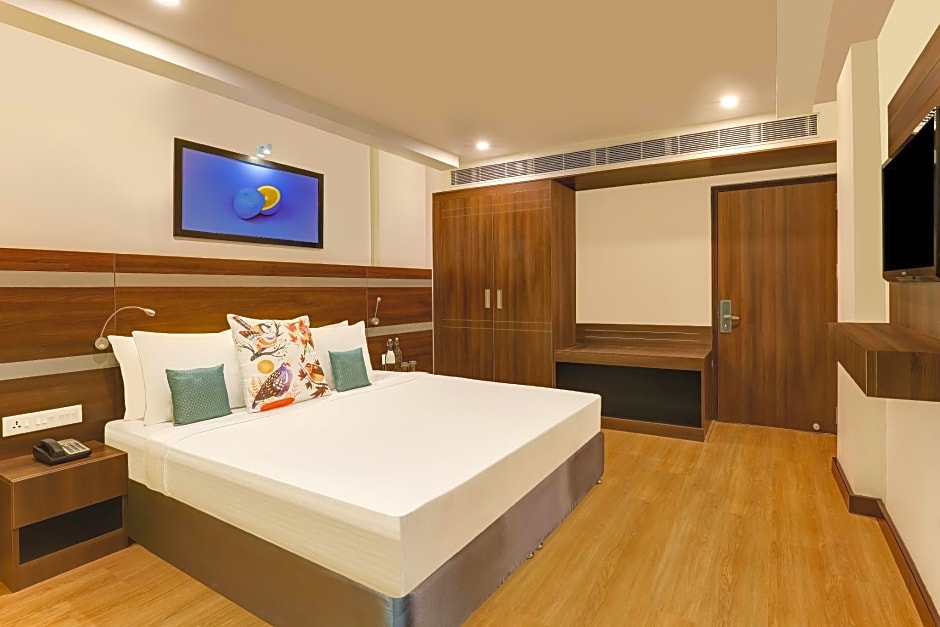 Photo 1 of 2 of Suite