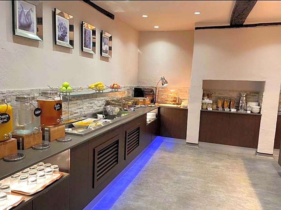 Best Western Plus Windmill Village Hotel