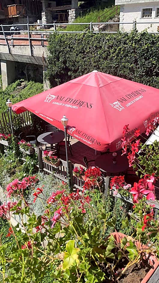 Auberge Restaurant les Aiguilles Rouges