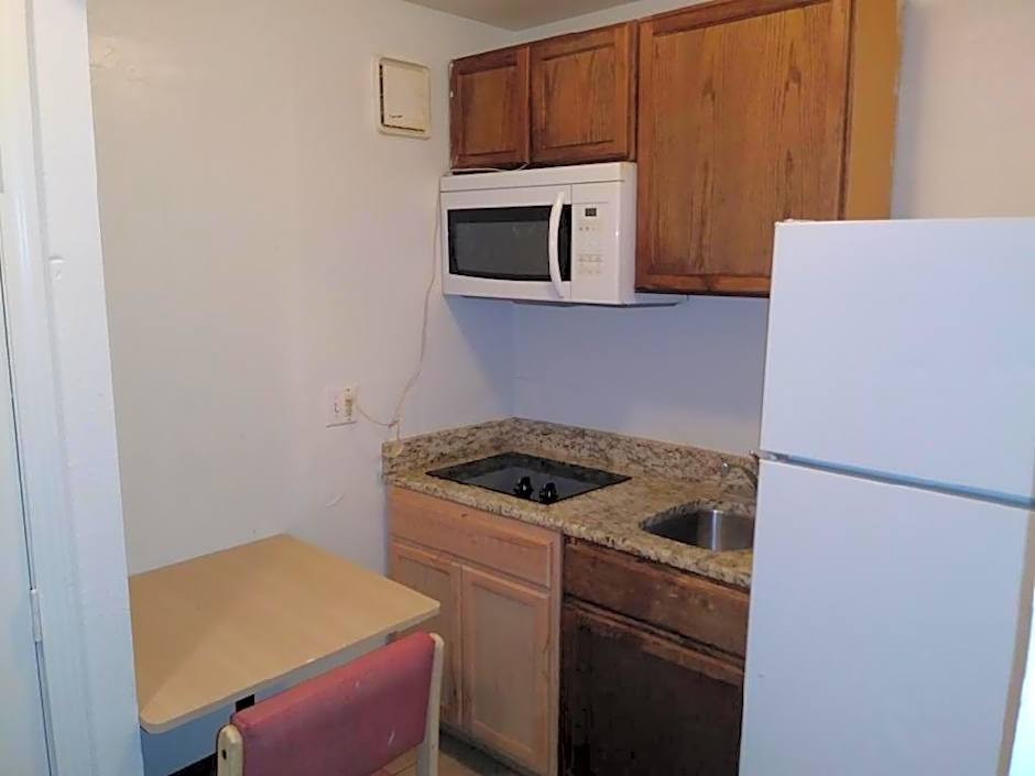 Americas Best Value Inn Amarillo Airport