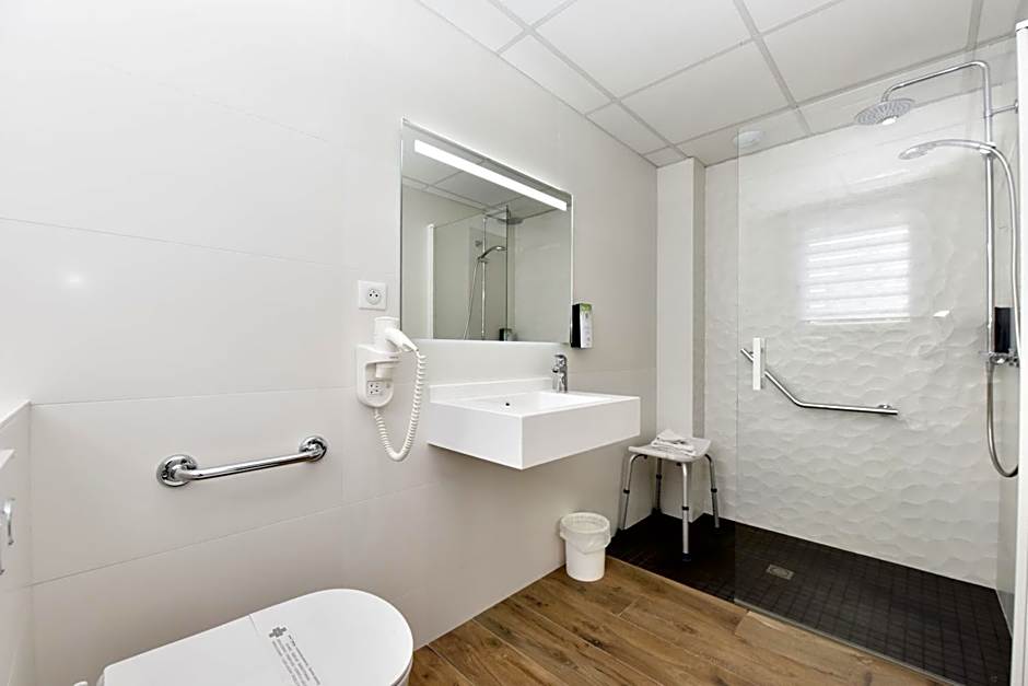 Kyriad La Rochelle City Center