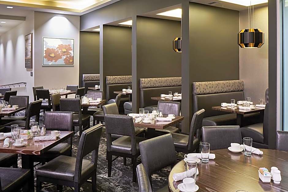 The Davenport Grand, Autograph Collection by Marriott