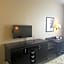 Days Inn & Suites by Wyndham Tucker/Northlake