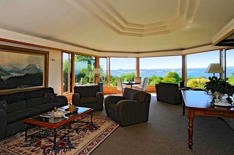 Lake Taupo Lodge