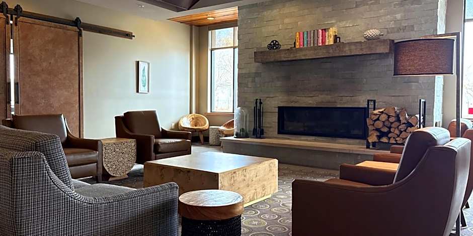 Hotel Indigo Traverse City By IHG