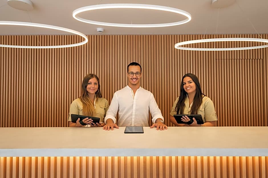Malibu Foz Hotel - La Maison Younan