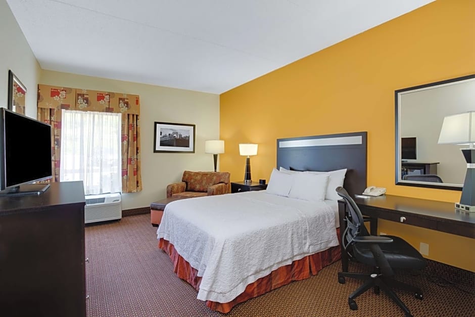 Hampton Inn By Hilton Pittsburgh/West Mifflin