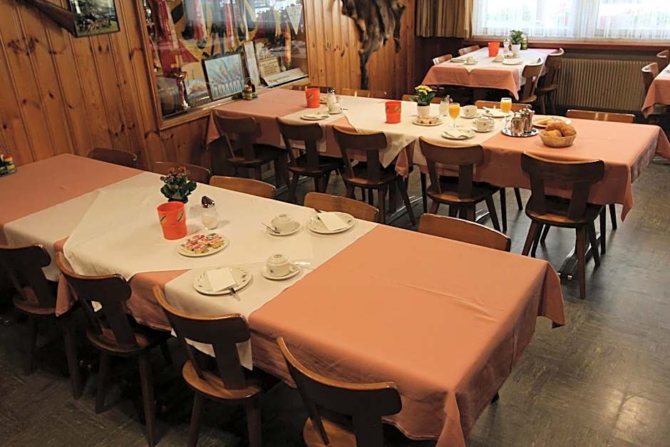 Hotel-Restaurant Alpina